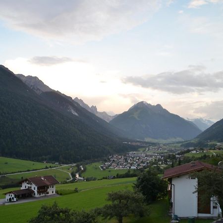 Pension Kirchbrugger Telfes im Stubai Exteriör bild